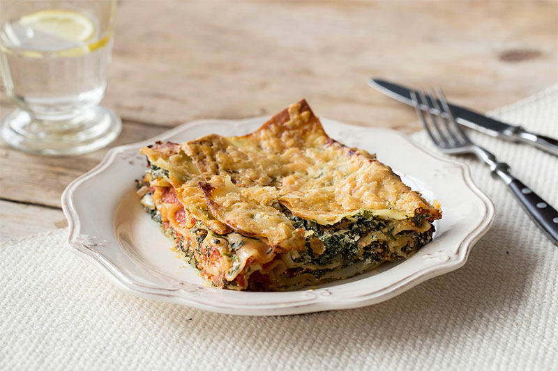 spinach and ricotta lasagna - vegetarian