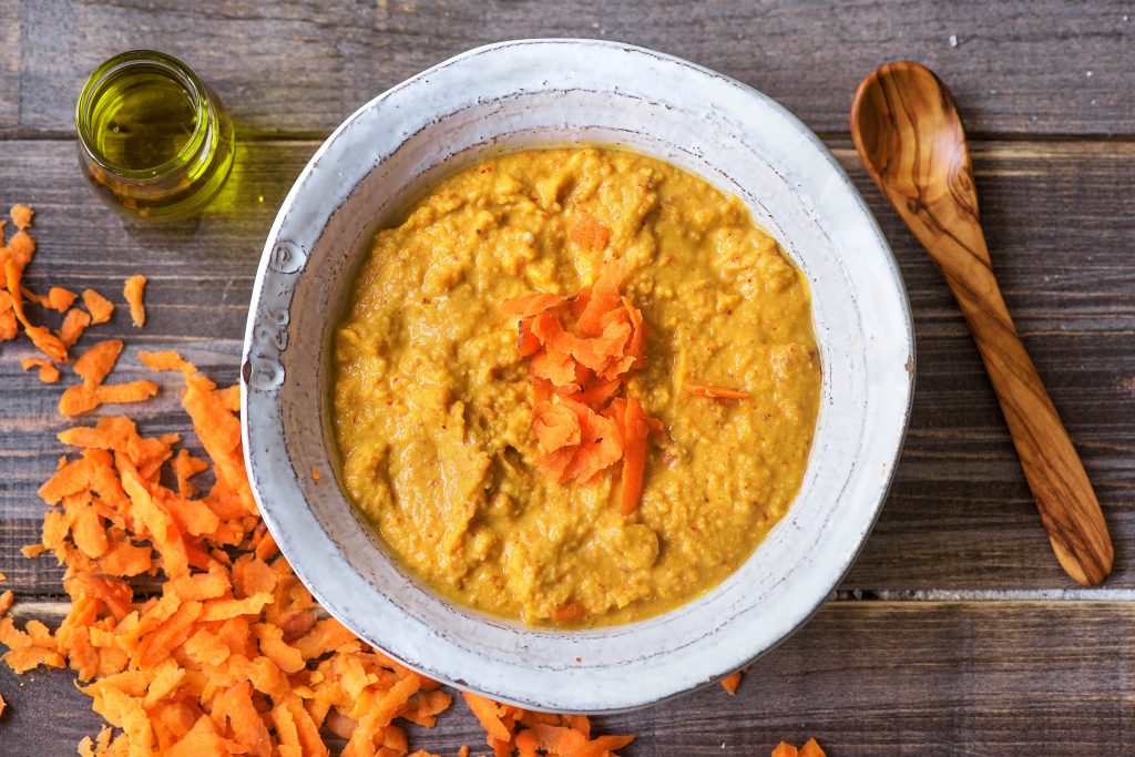 what to eat with hummus-carrot-HelloFresh