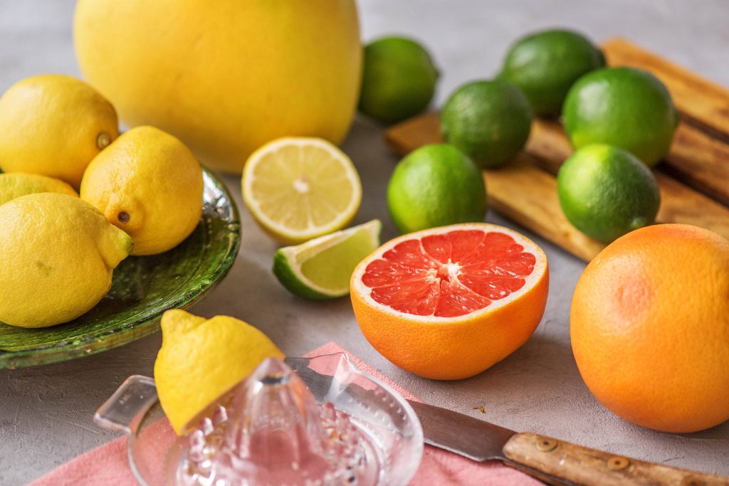 Zitrusfrüchte Liste: Zitrone, Pomelo, Limette, Grapefruit