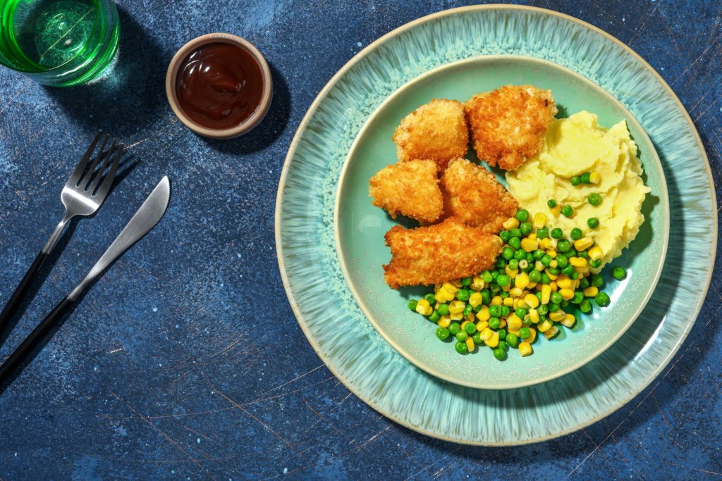 Chicken 'Meteorite' Nuggets and Mash with Peas, Sweetcorn and BBQ Dipping Sauce