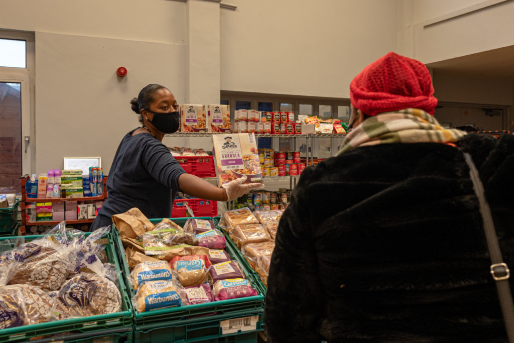 FareShare image - distributing food